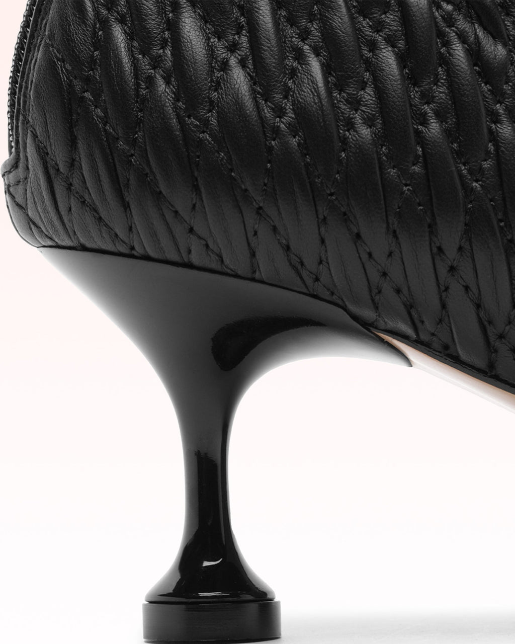 Ashley 60 Black