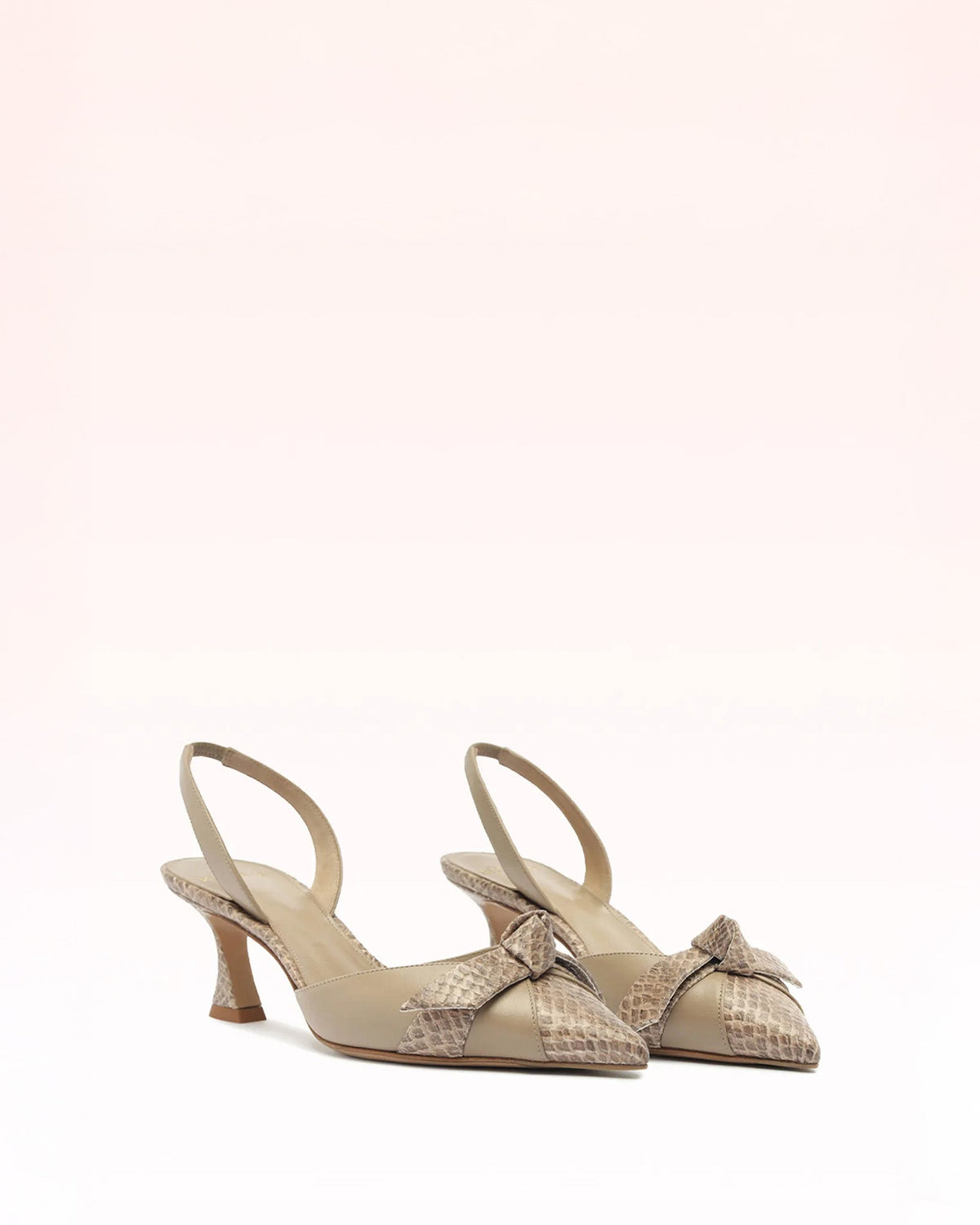 Clarita Slingback Cap Toe 60 Semolina