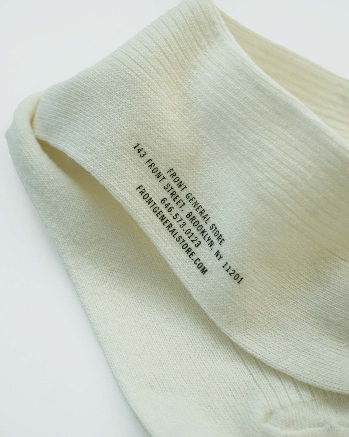 Cashmere Rib Crew Socks / White