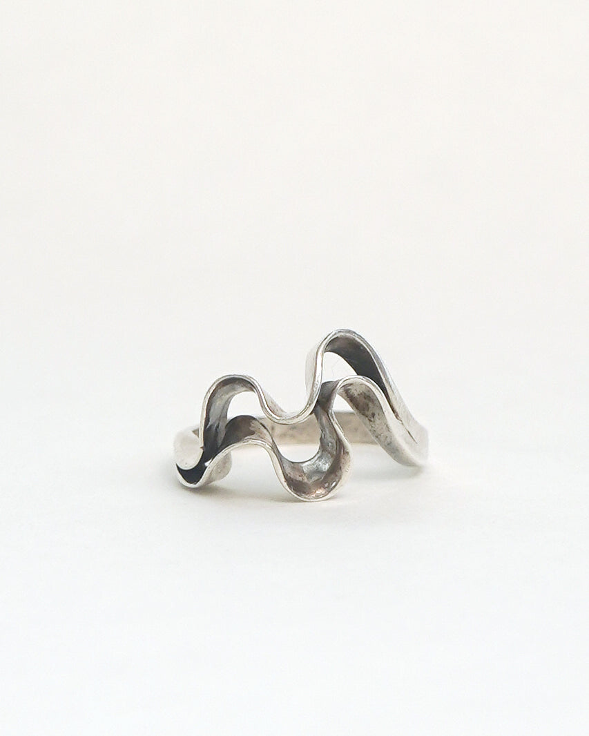 Silver Ring / Size: 8