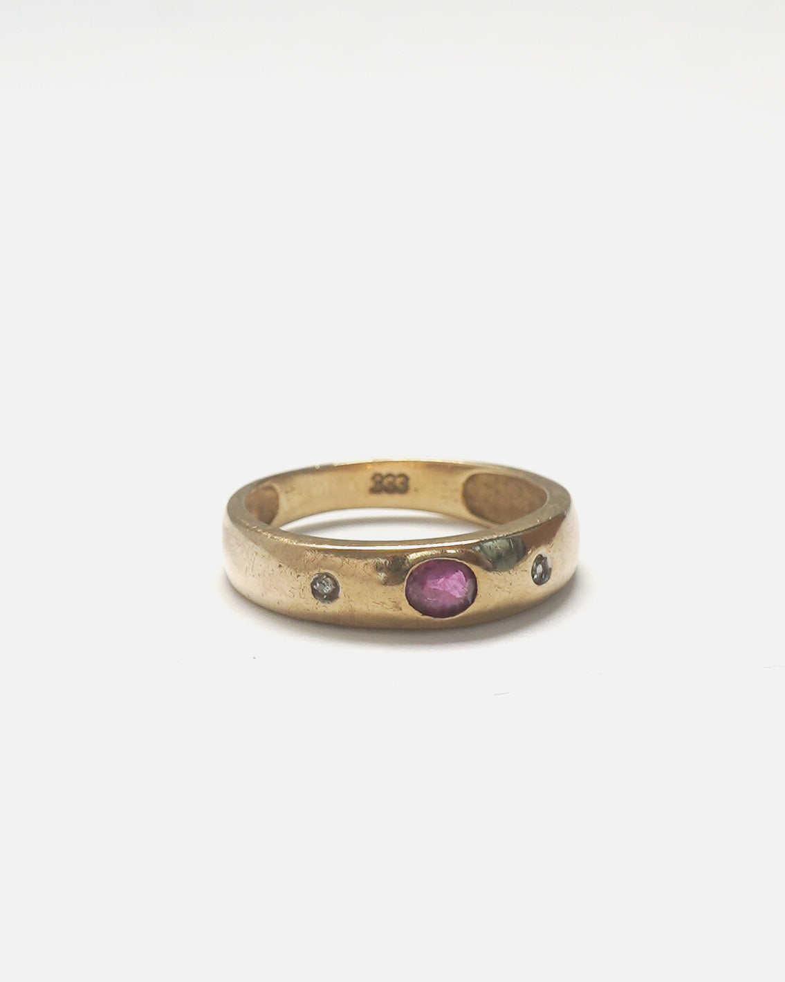 8k Gold Ring w/ Diamond & Ruby / size: 5.25