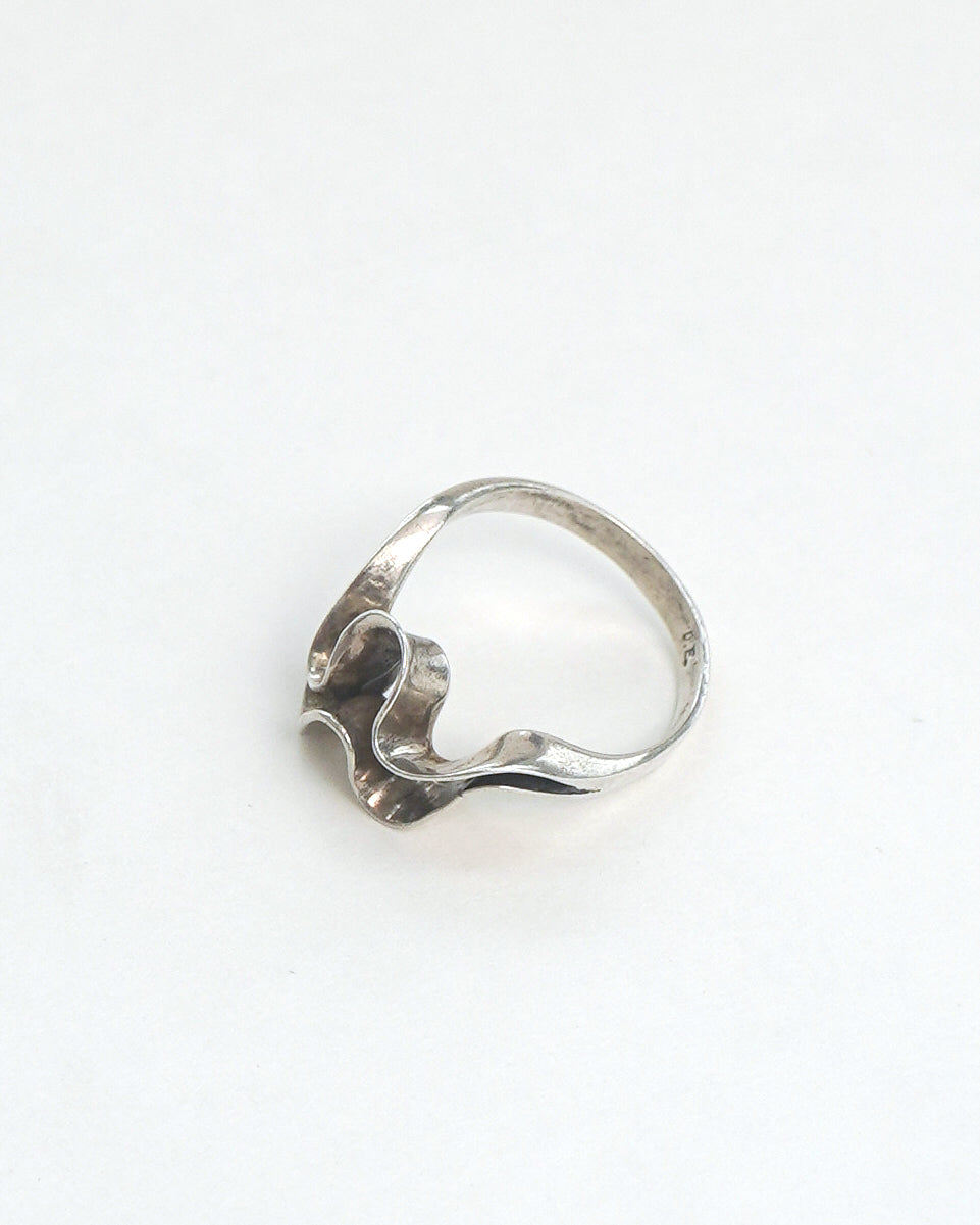 Silver Ring / Size: 8