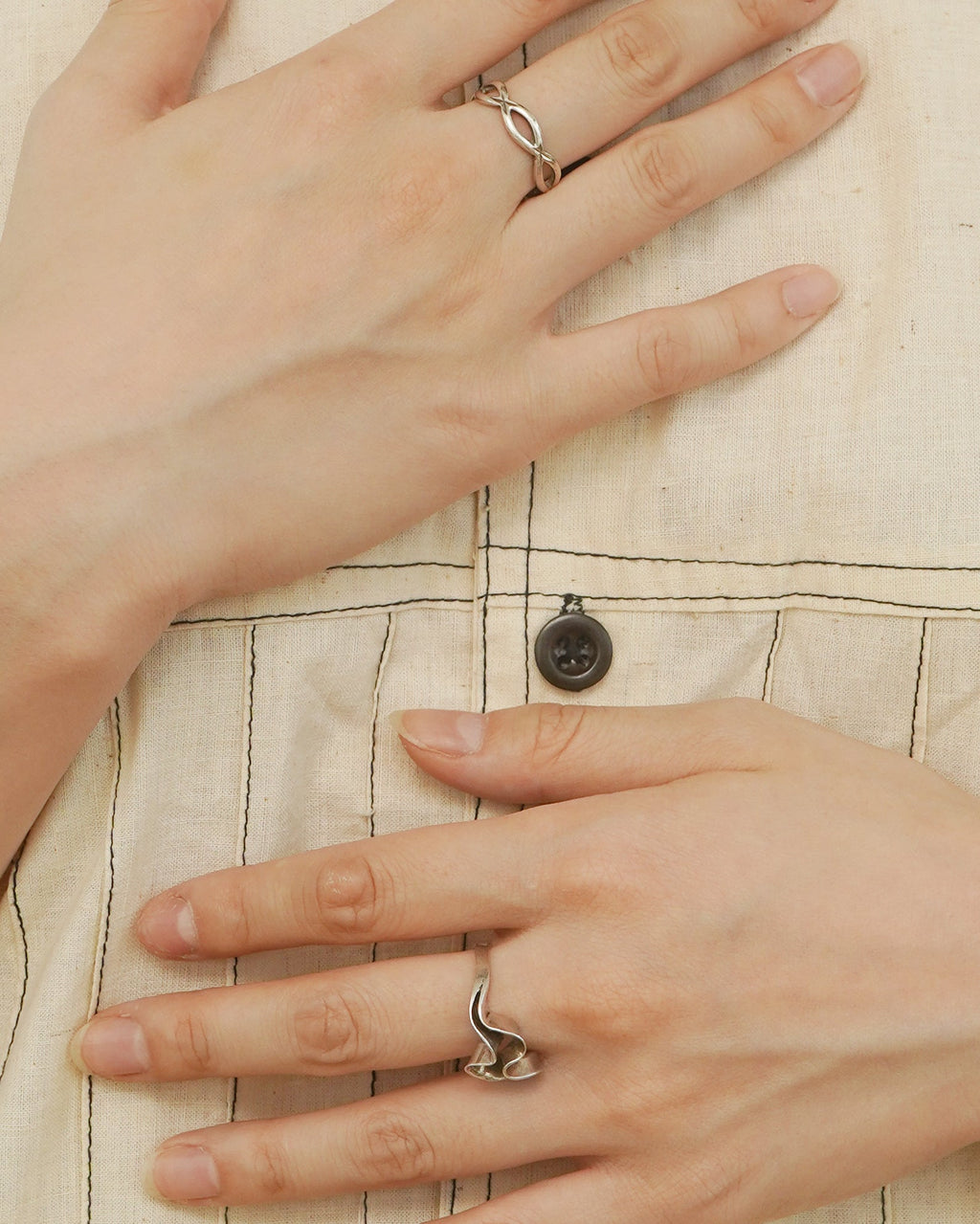 Silver Ring / Size: 8