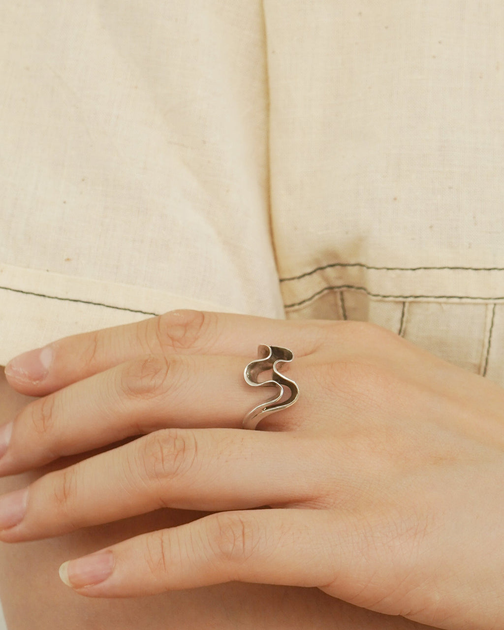 Silver Ring / Size: 8
