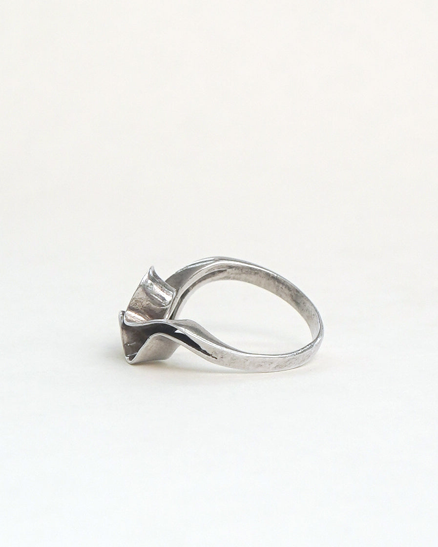 Silver Ring / Size: 8