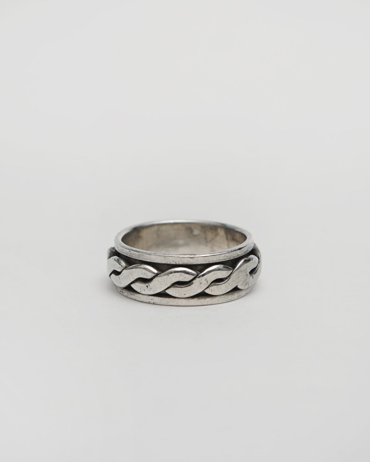 Silver Center Spinning Ring / Size: 9.75
