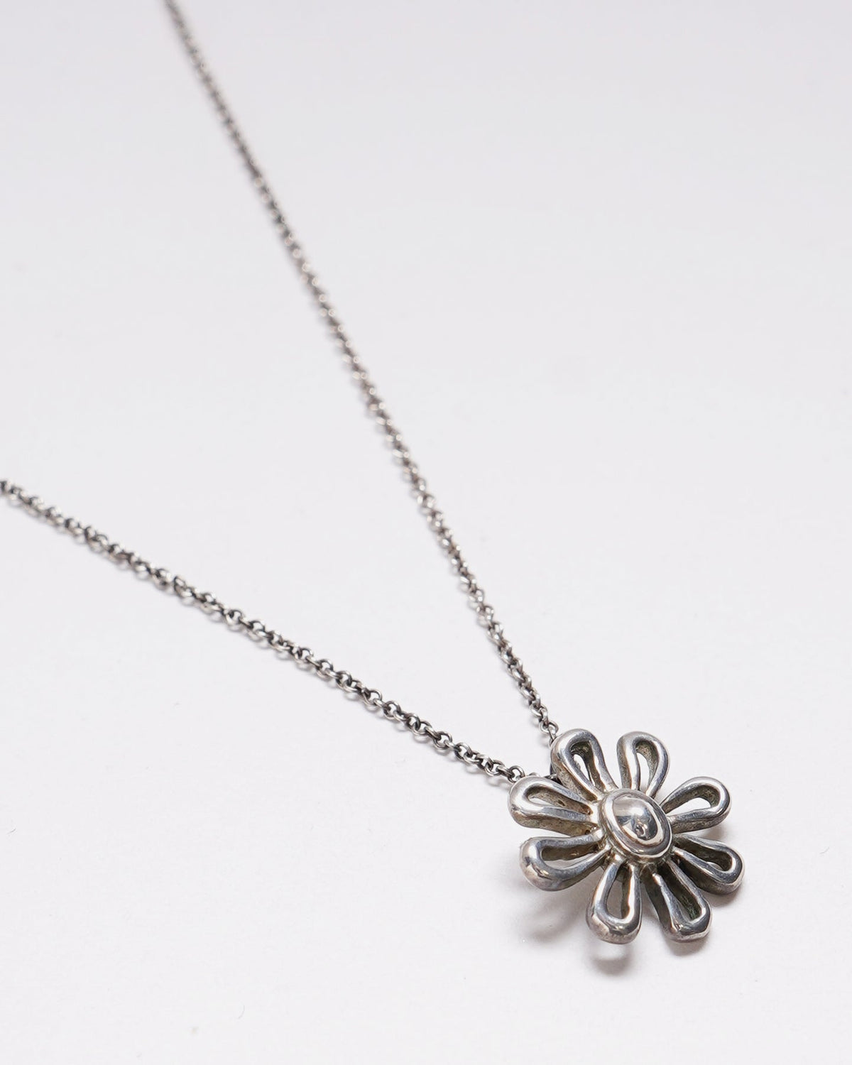 Silver Daisy Flower Necklace