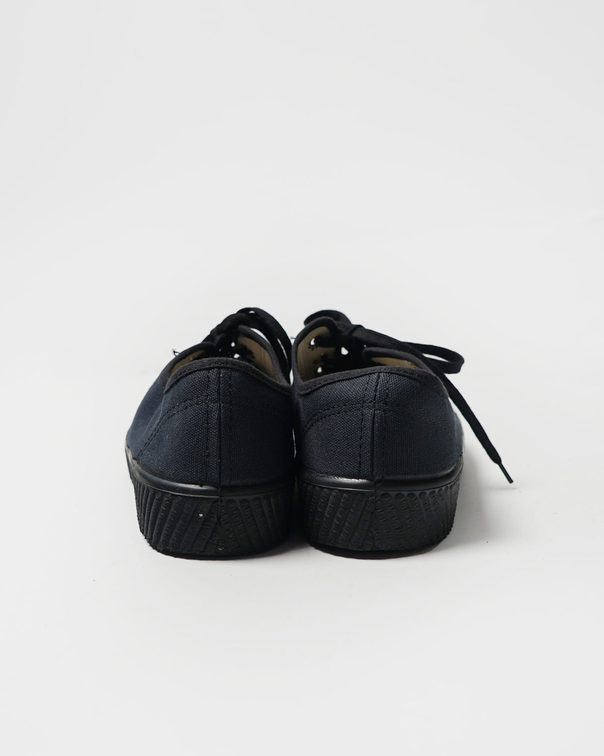 Soviet Military Trainer 900F / Charcoal x Black Sole