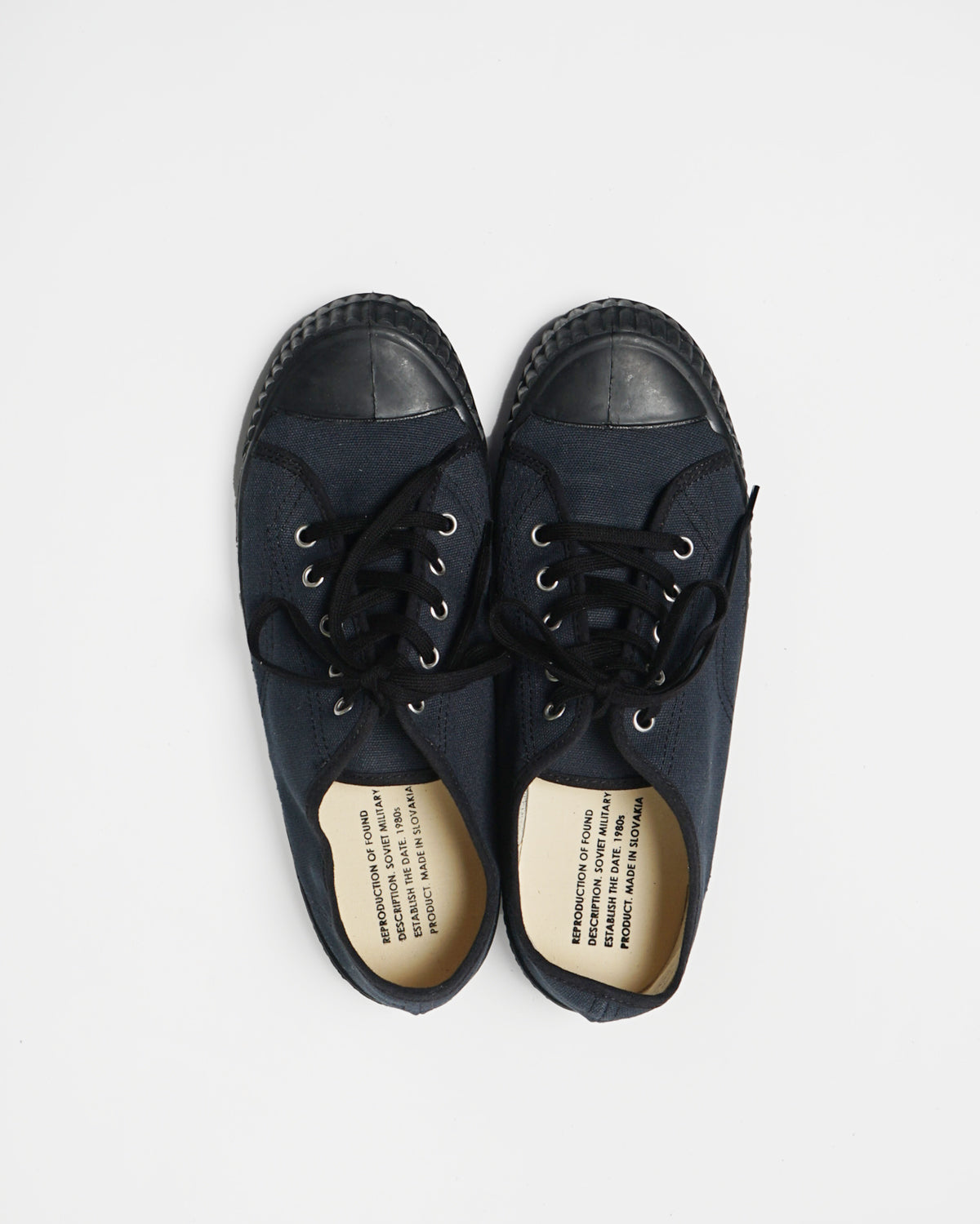 Soviet Military Trainer 900F / Charcoal x Black Sole