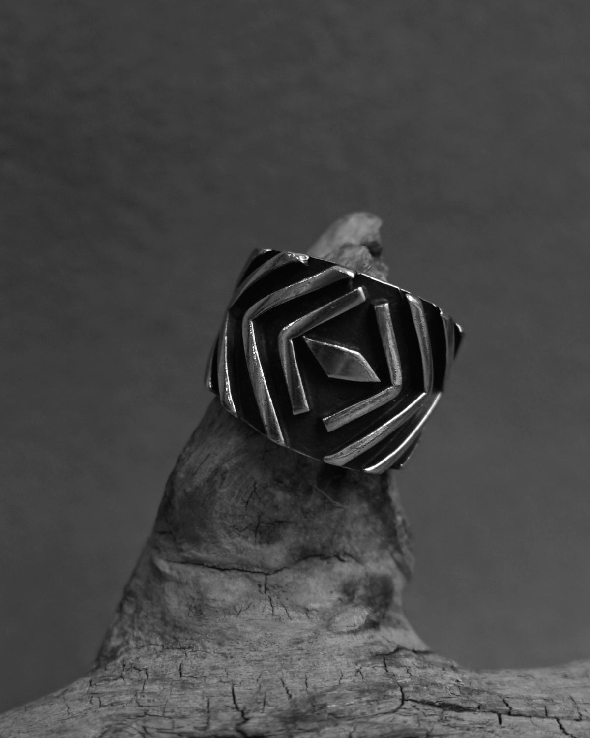 Silver Ring / size: 9