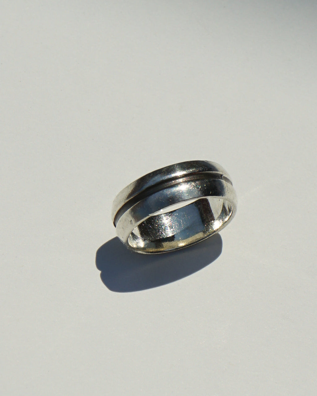 Silver Ring / size: 7