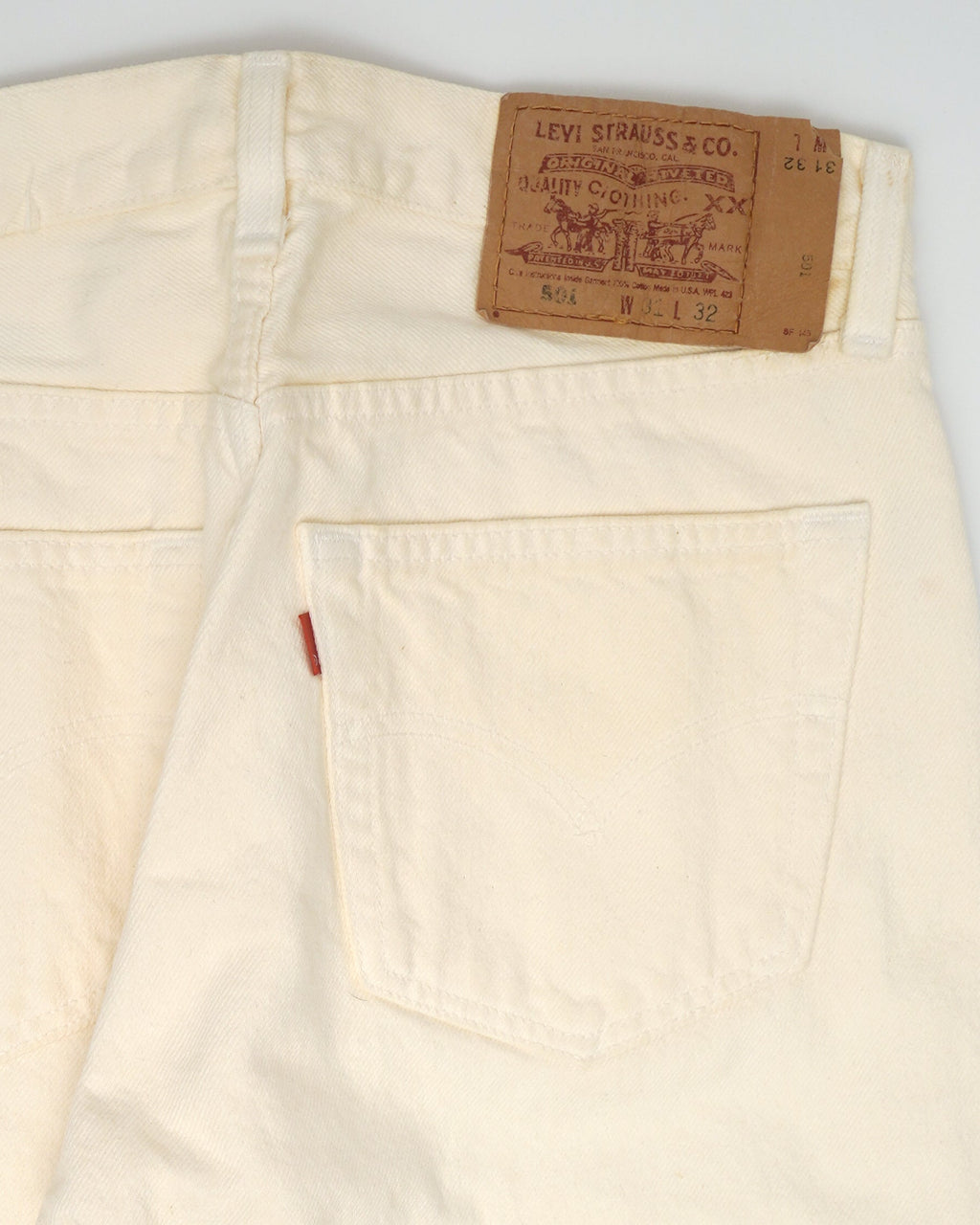 501 Straight Fit White Denim Pants / size: 30