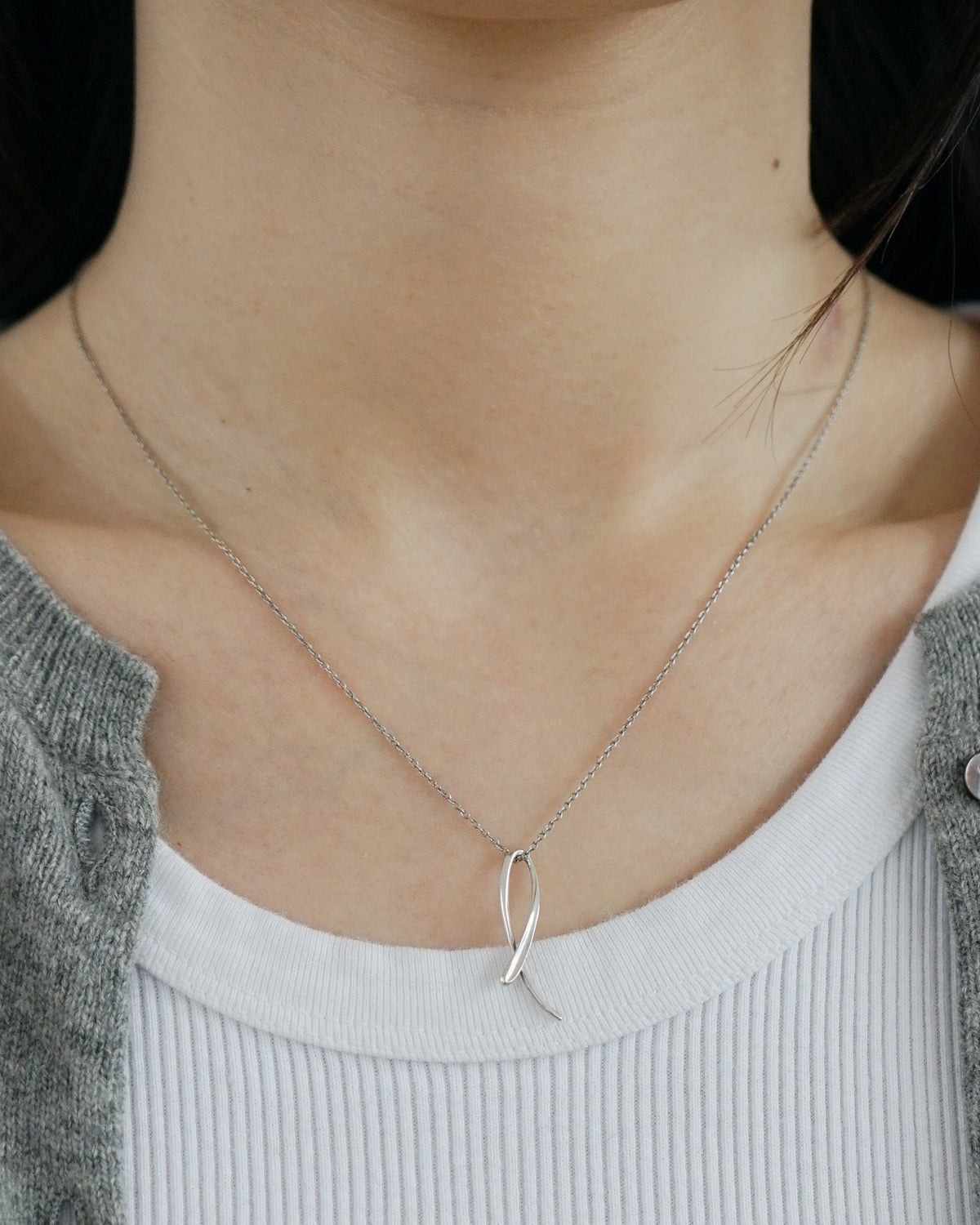 Silver "L" Pendant Necklace