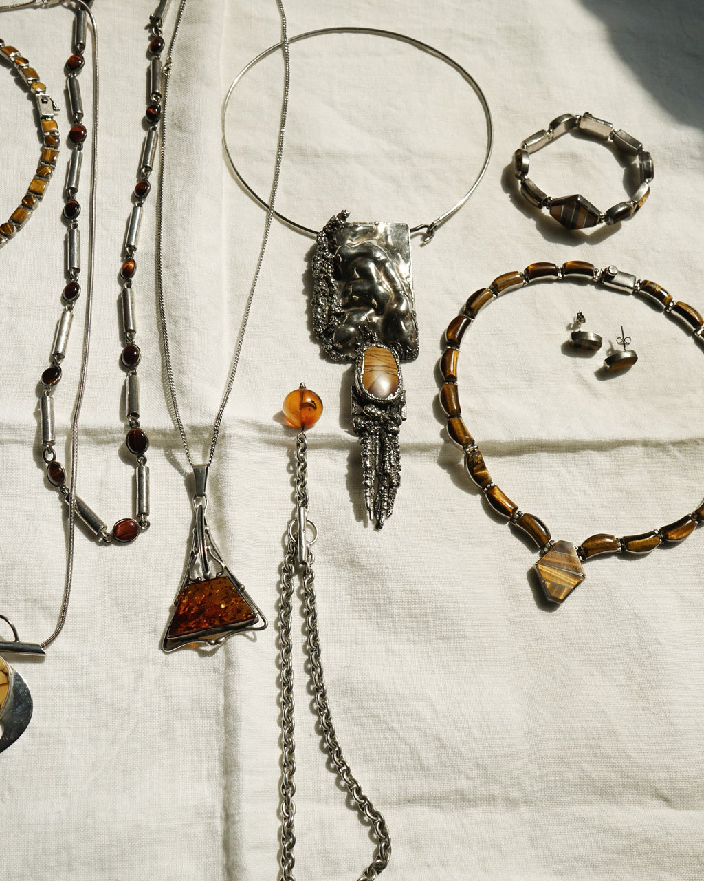 Silver x Tiger Eye Bracelet