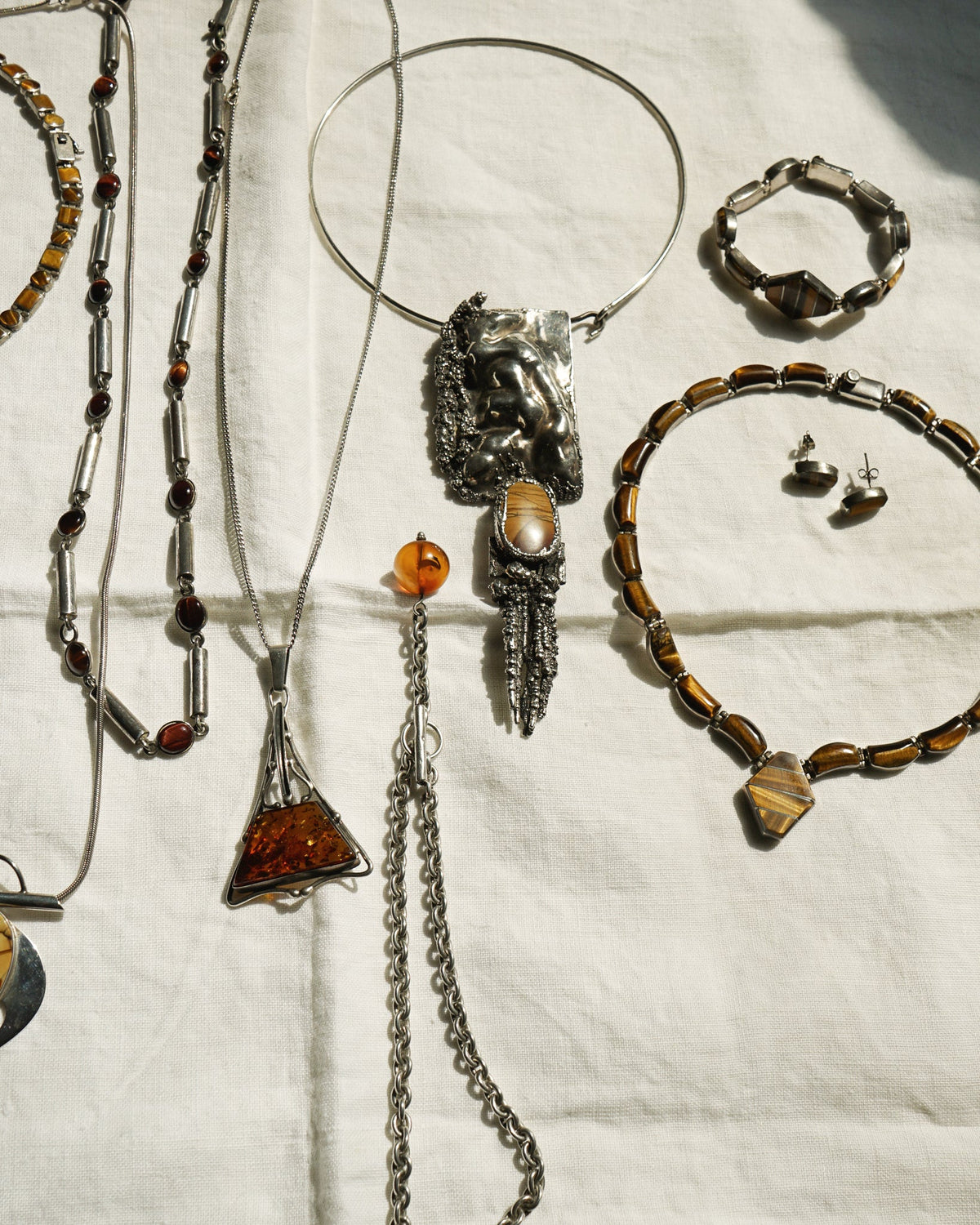 Silver x Tiger Eye Bracelet