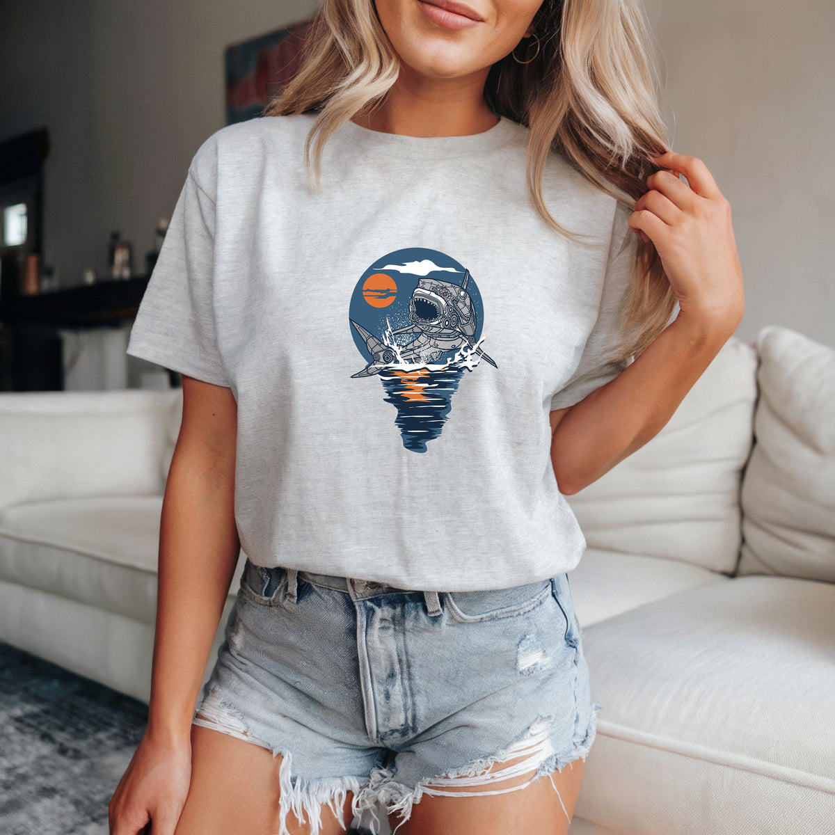 Jaws Women's Fashion Commuter T-shirt