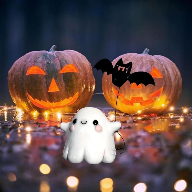 Cute Ghost Decoration, Spooky Resin Sculpture, Halloween Decoration for Indoor and Porch Decor