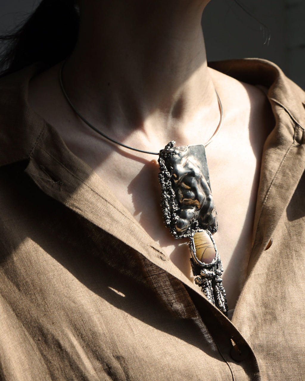 Silver x Tiger Eye Choker Necklace