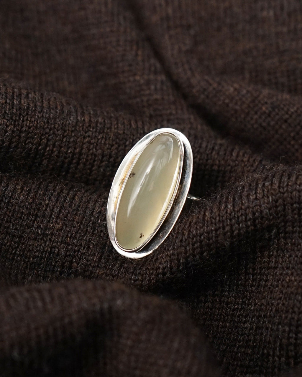 Silver Ring w/ Agate / Size : 6