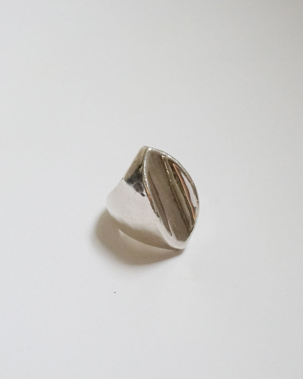 Silver Ring / size: 8