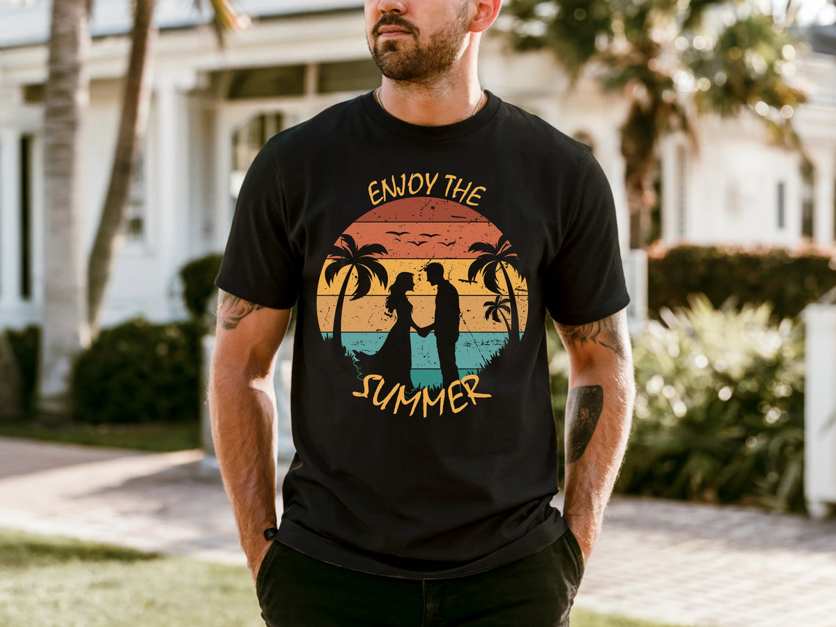 Couple On Vacation Men's Sports Trendy T-shirt