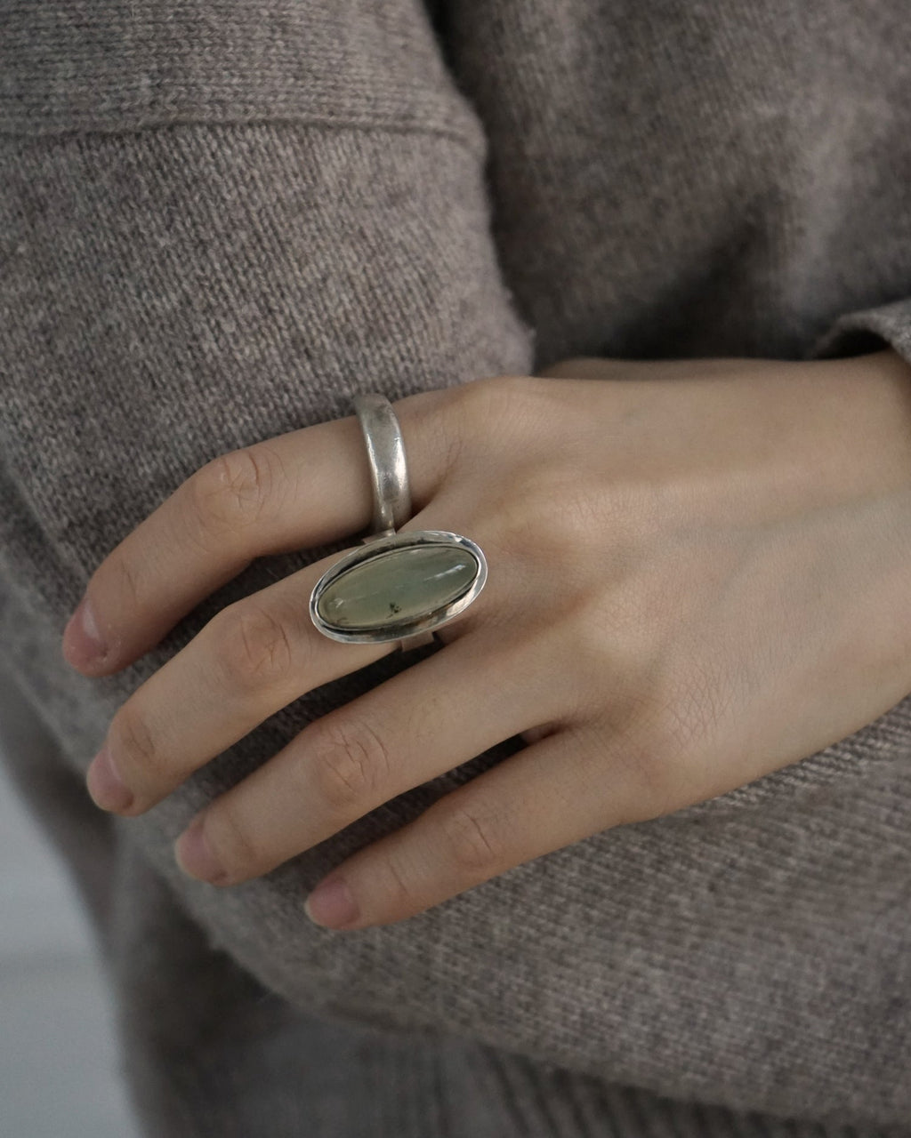Silver Ring w/ Agate / Size : 6