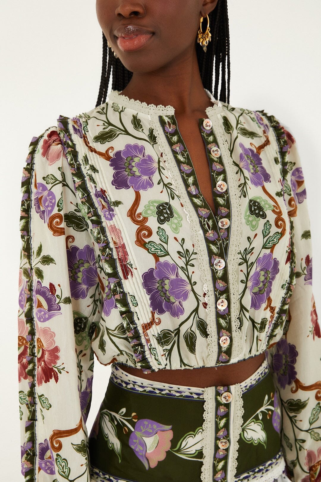 Cream Rococo Flowers Lace Long Sleeve Blouse