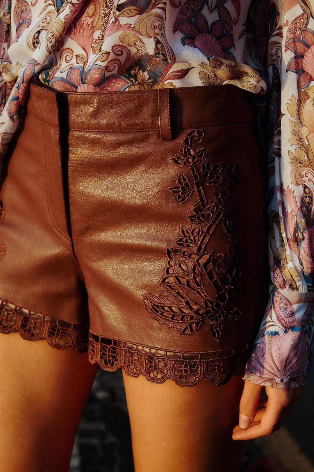 Caramel Richelieu Belt Loops Leather Shorts