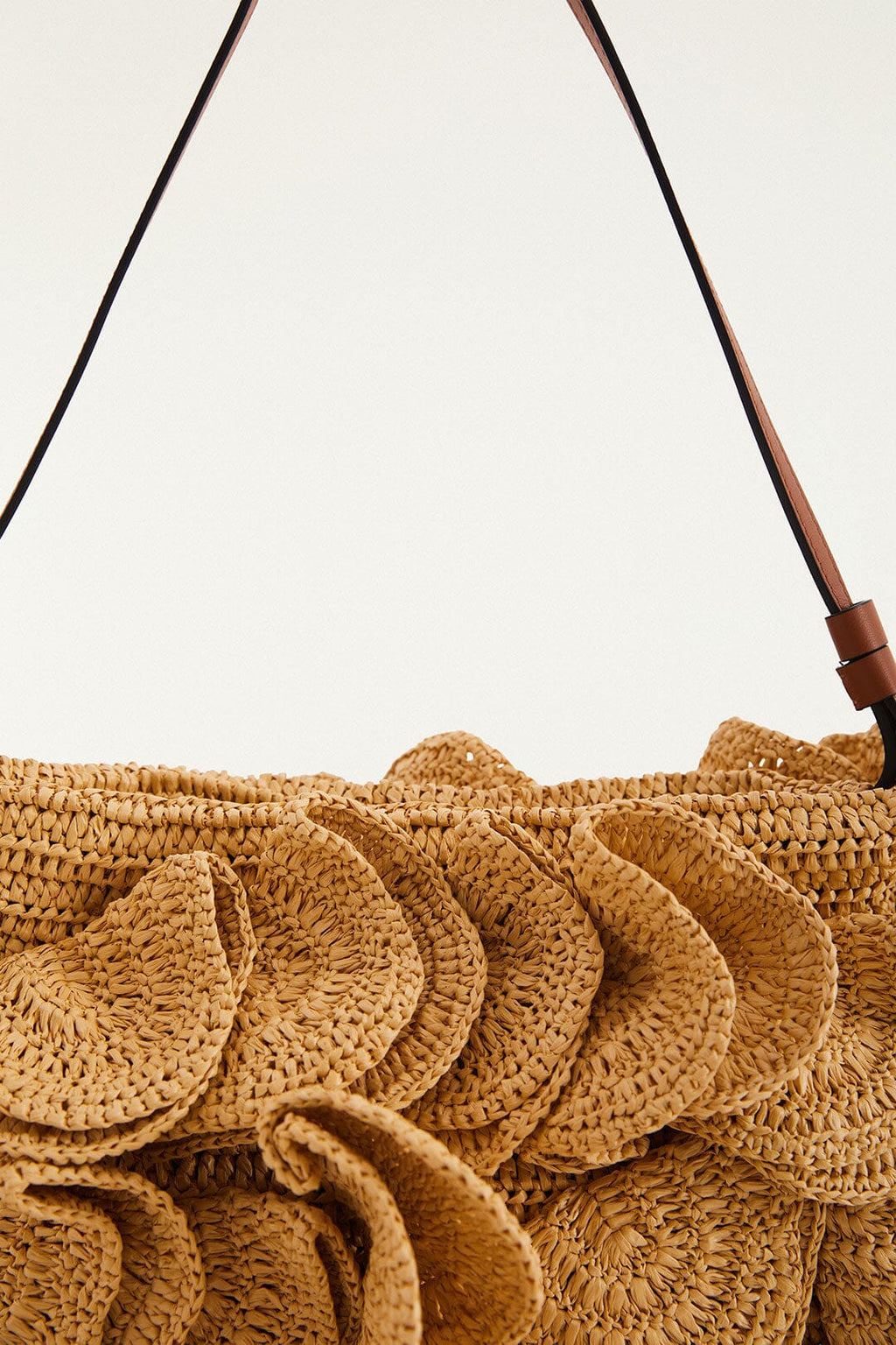 Flower Raffia Shoulder Bag
