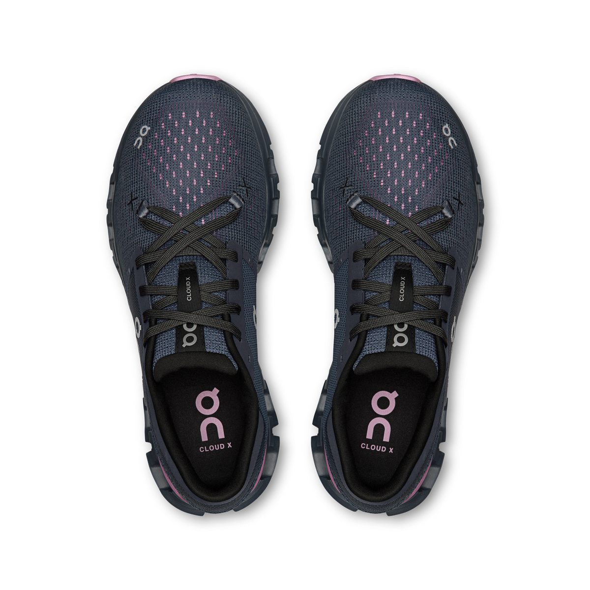 On Running Women's Cloud X 4 in Navy/Sakura