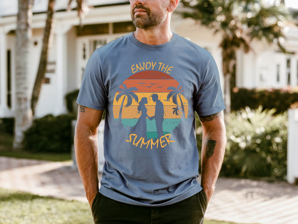 Couple On Vacation Men's Sports Trendy T-shirt