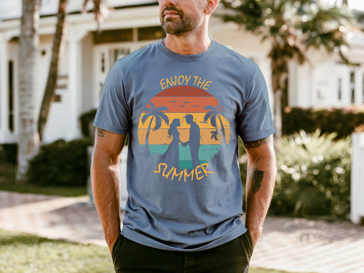 Couple On Vacation Men's Sports Trendy T-shirt