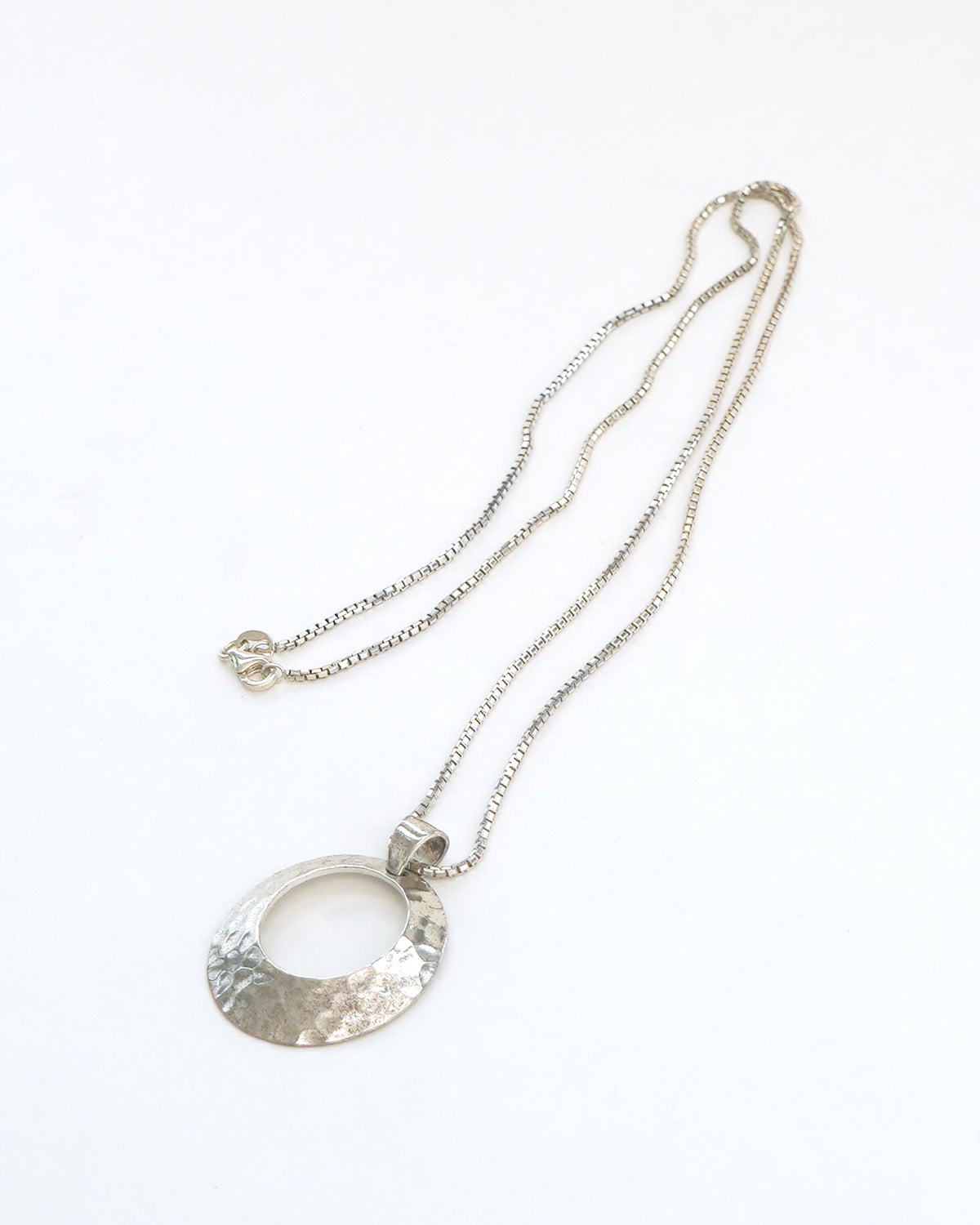 Silver Chain Necklace w/ Circle Charm
