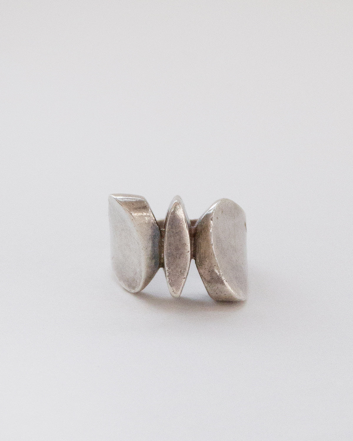 Silver Ring / Size: 6