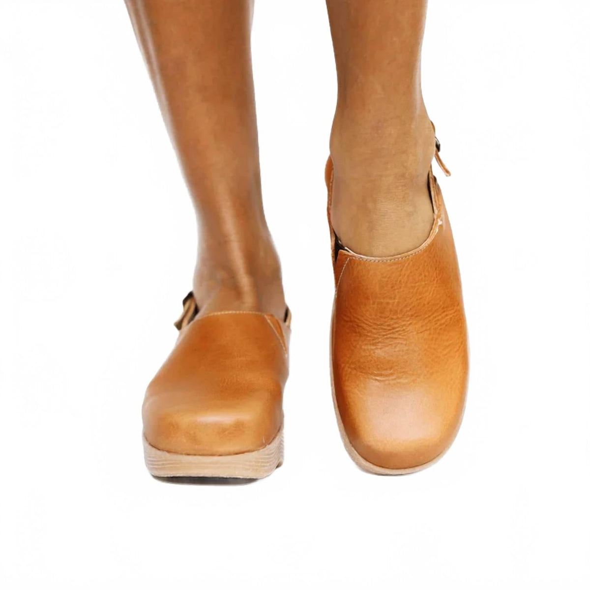 Women's Heaven Clogs In Honey