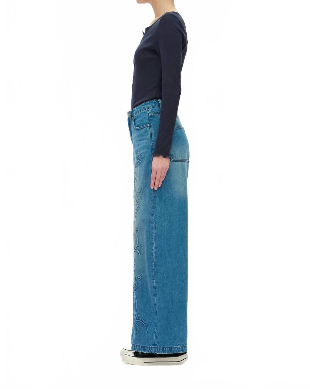 Wide Leg Curve Embossed Floral Jeans In Blue
