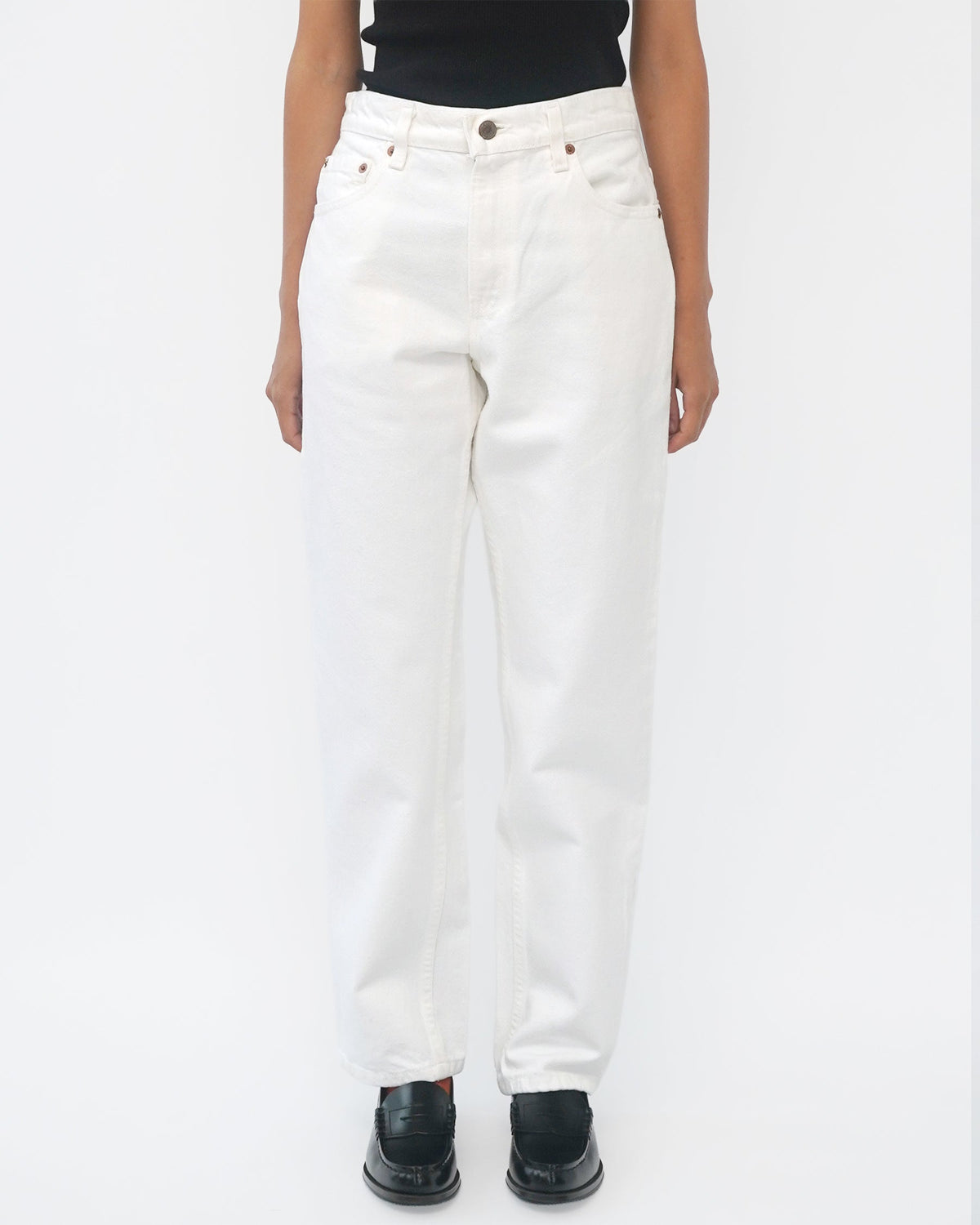 505 Tapered Fit White Denim Pants / size: 27
