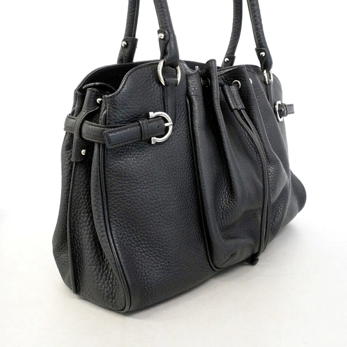 Salvatore Ferragamo Leather Handbag (Pre-Owned)
