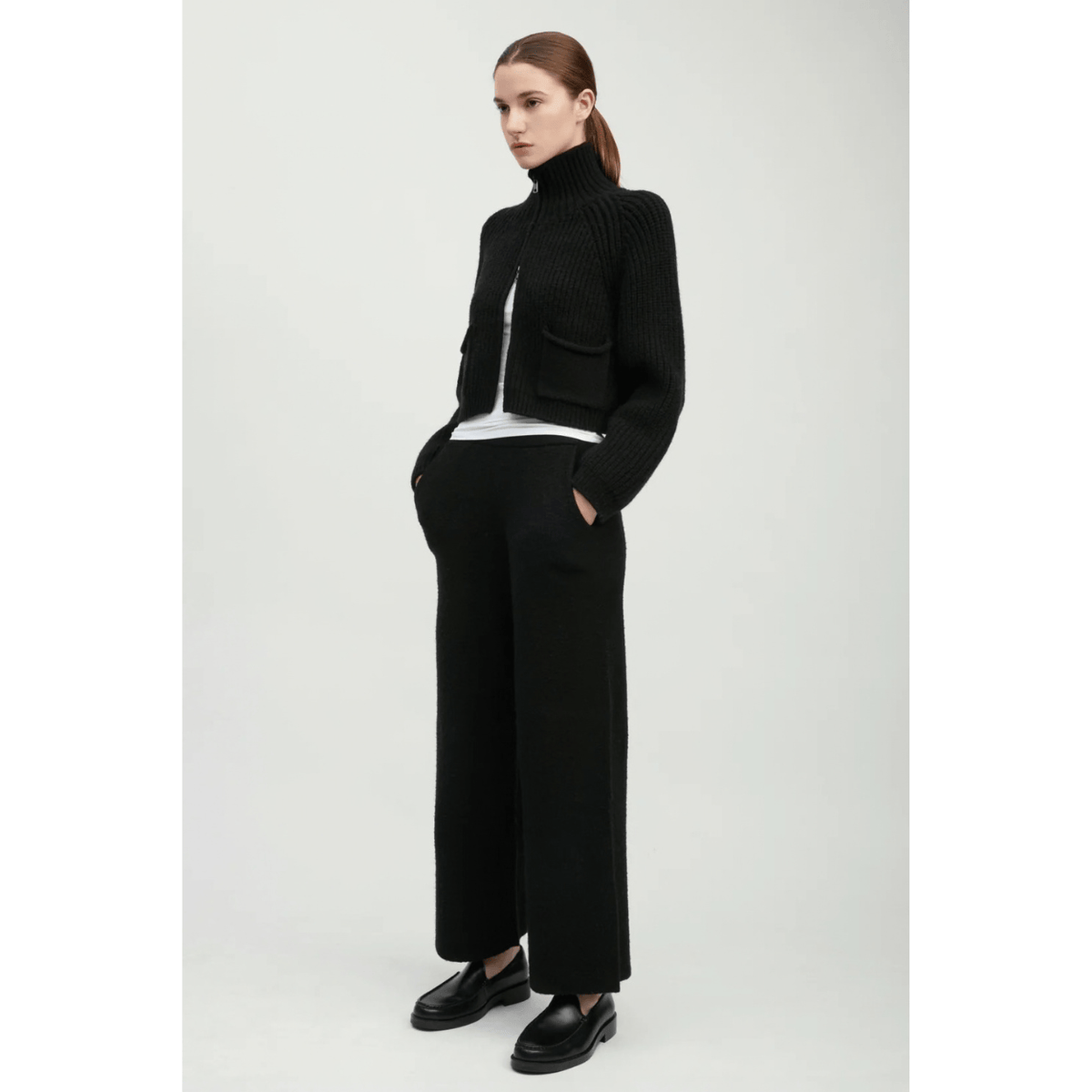 Pocket Detailed Crop Knit Jacket
