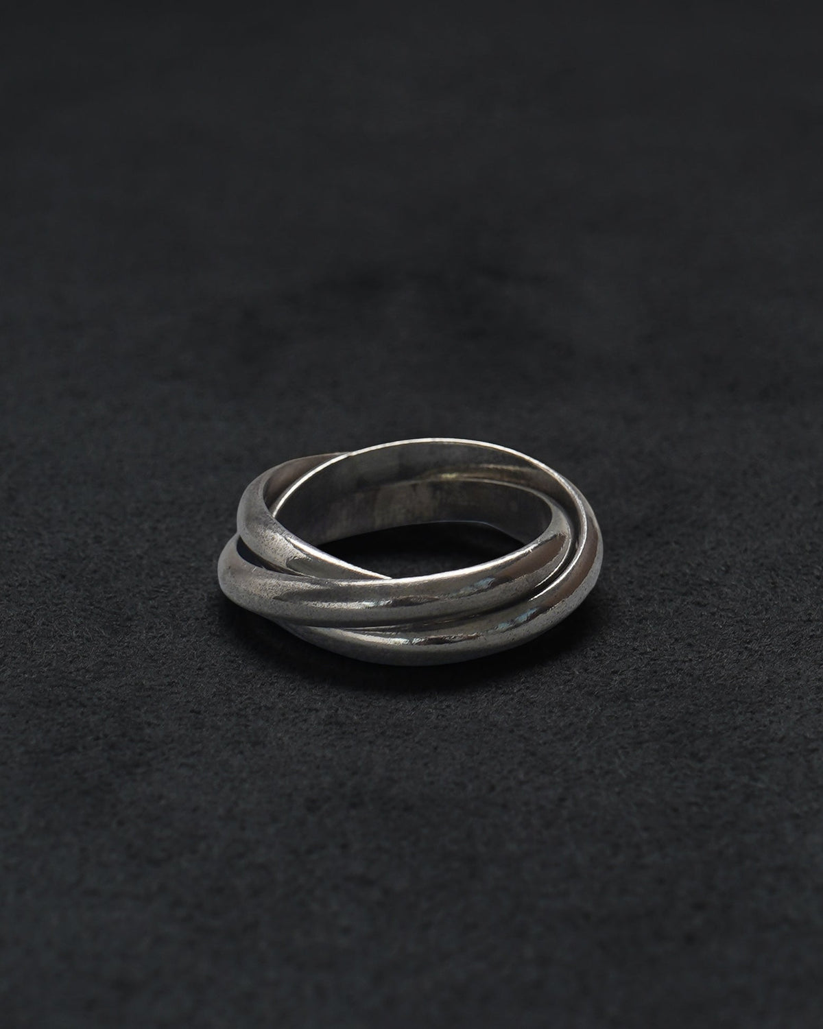 Silver Trinity Ring / Size: 5.75