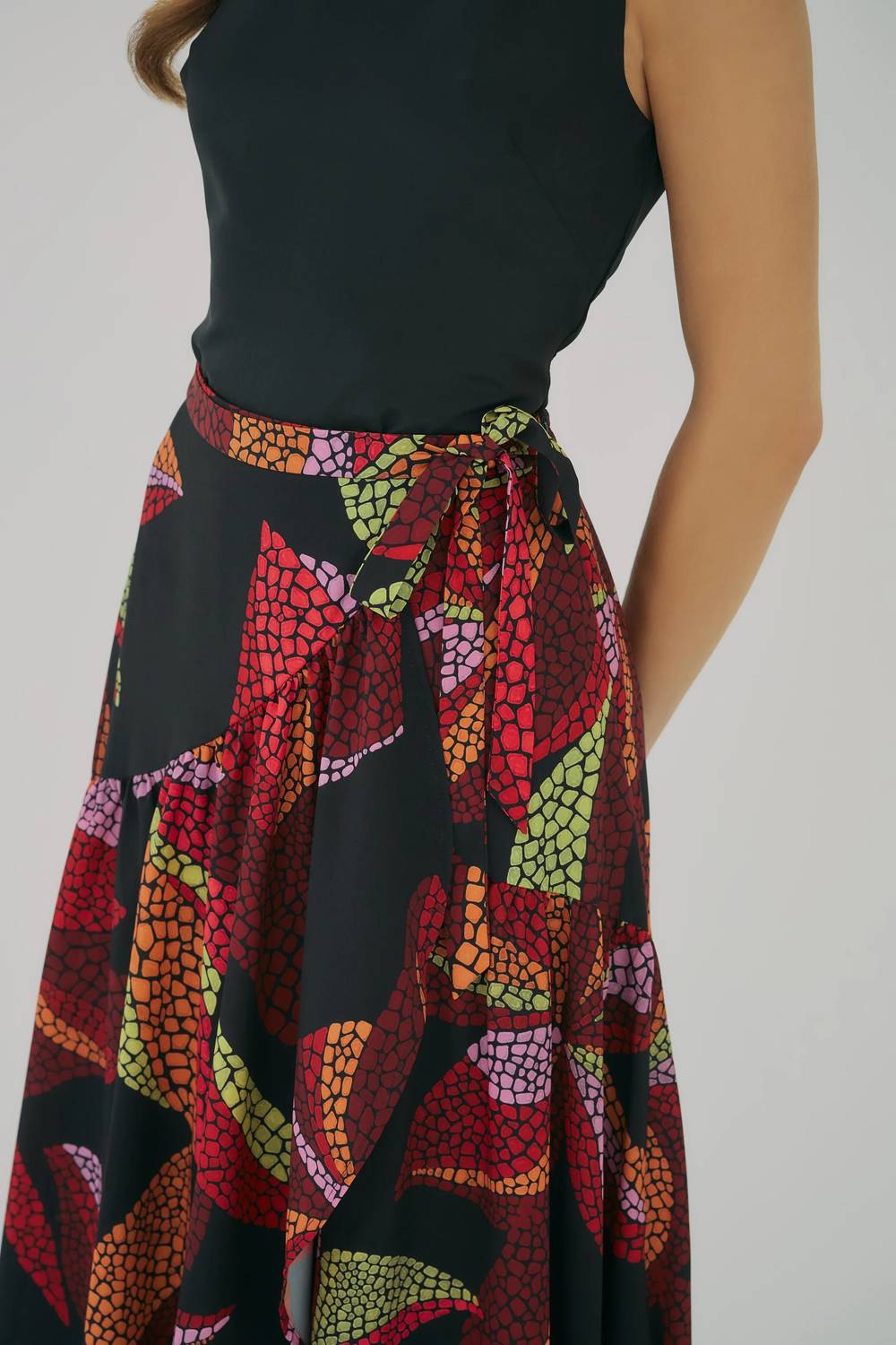 Vicky Midi Wrap Skirt In Black Multi