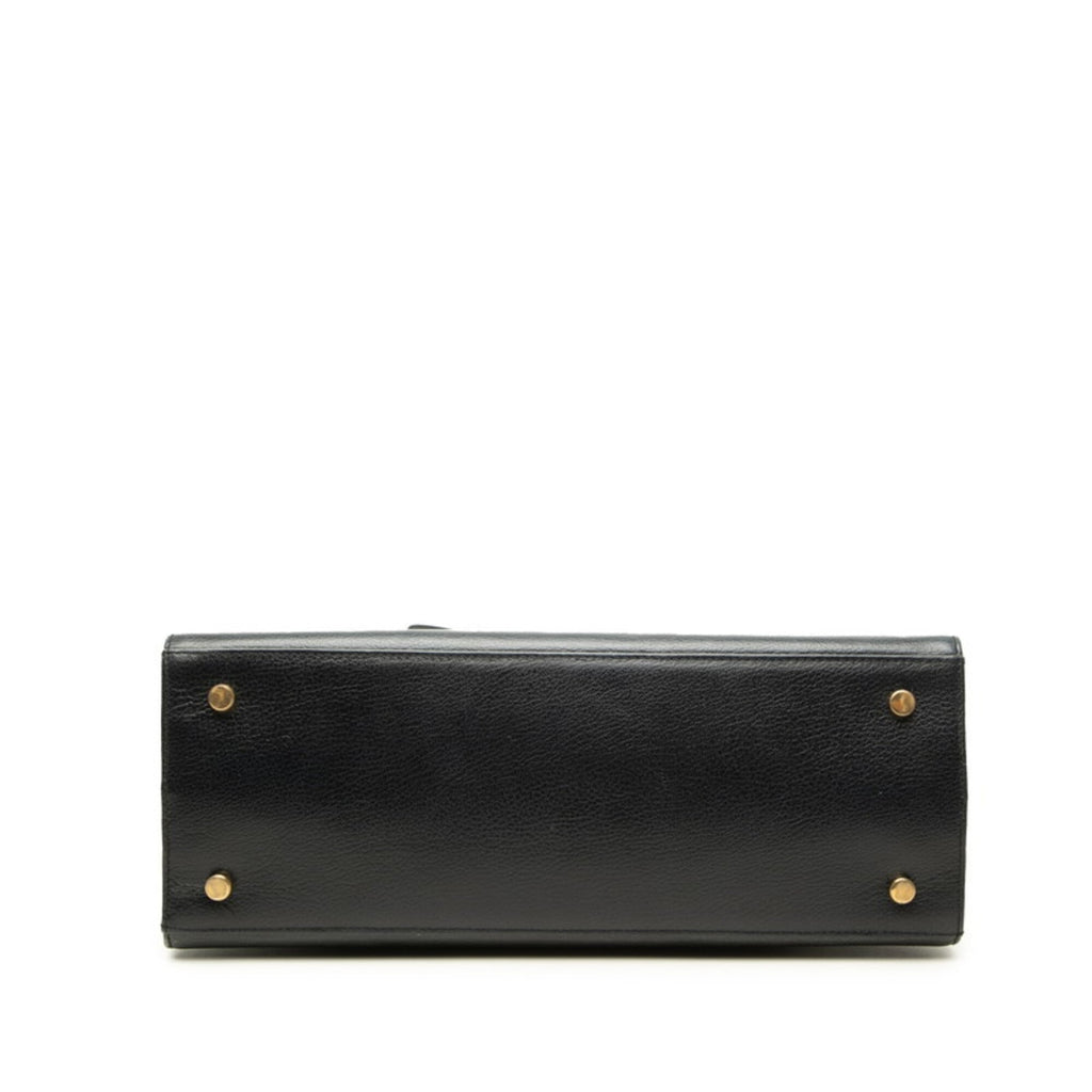 Salvatore Ferragamo Gancini Leather Shoulder Bag (Pre-Owned)