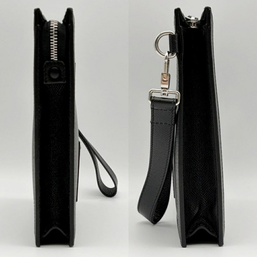 Burberry Leather Clutch Bag (Pre-Owned)
