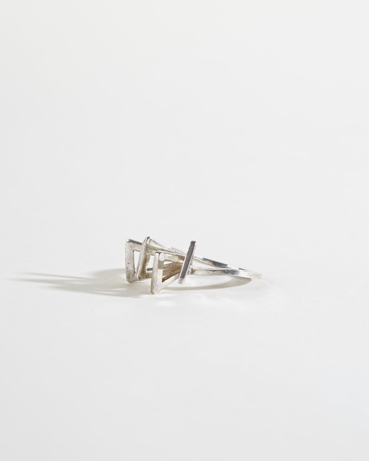 Silver Ring / Size : 7