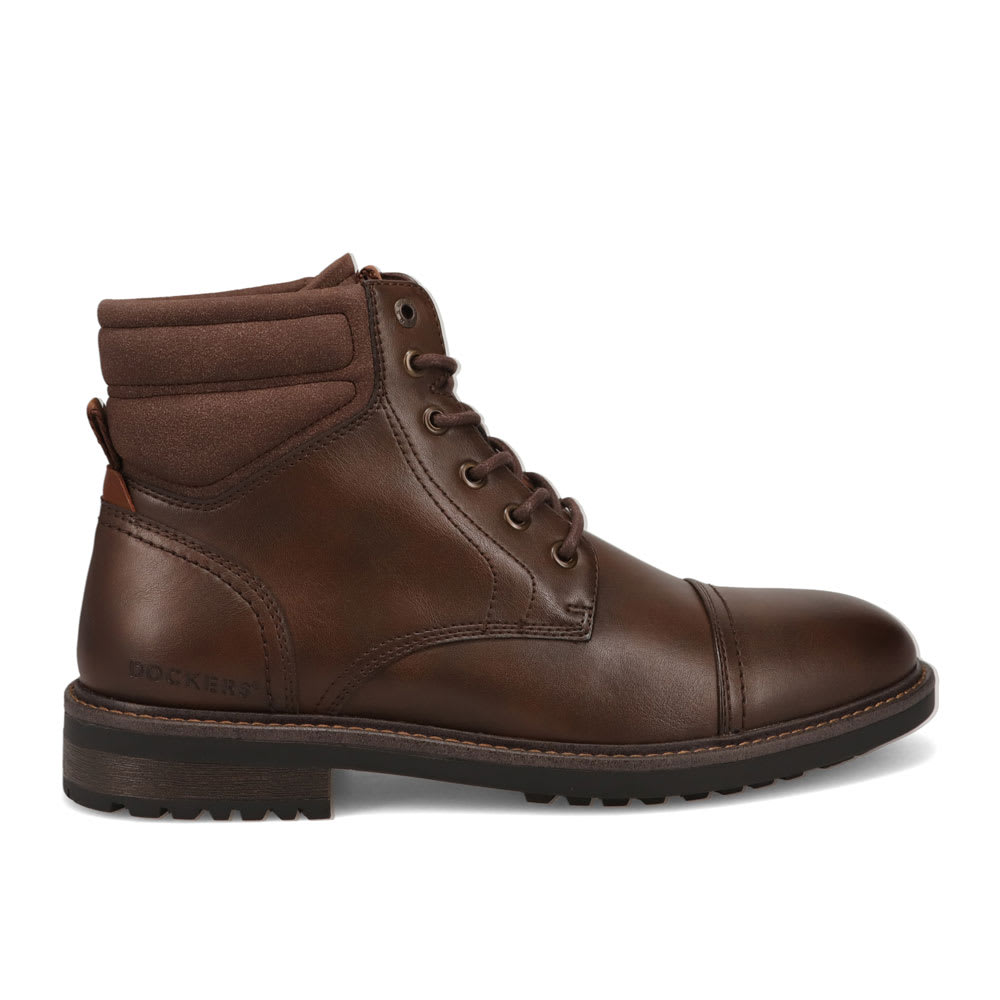 Dockers Mens Bannister Cap Toe Chukka Boot