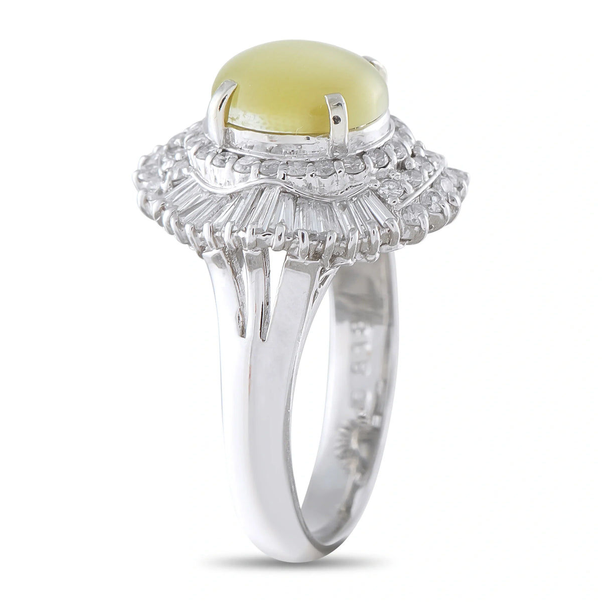 LB Exclusive Platinum 0.82ct Diamond and Cat's Eye Cocktail Ring MF21-082526