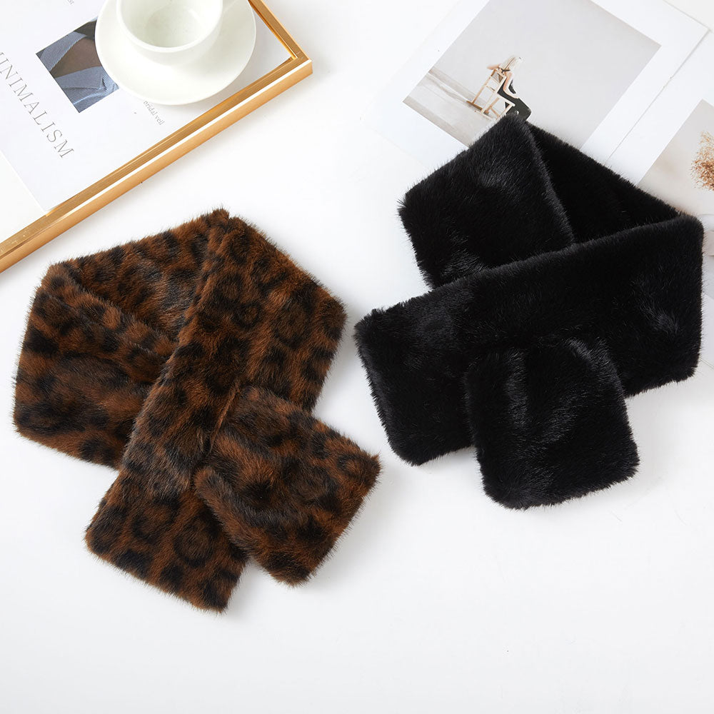 Plush Faux Fur Leopard Pattern Pull-Through Winter Scarf