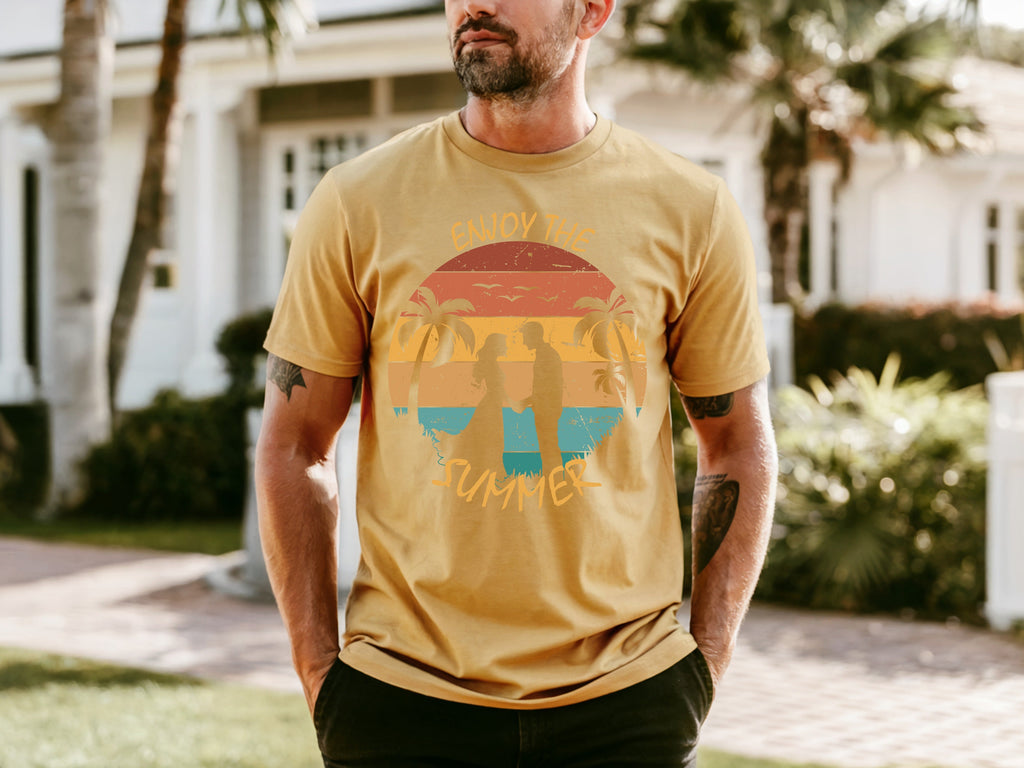 Couple On Vacation Men's Sports Trendy T-shirt