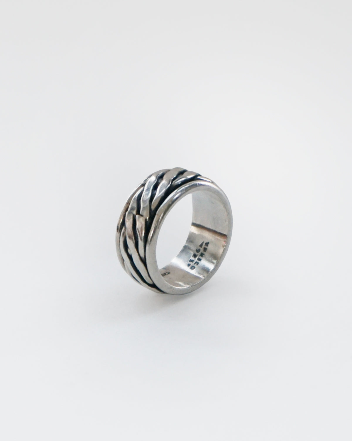 Silver Ring / Size: 8
