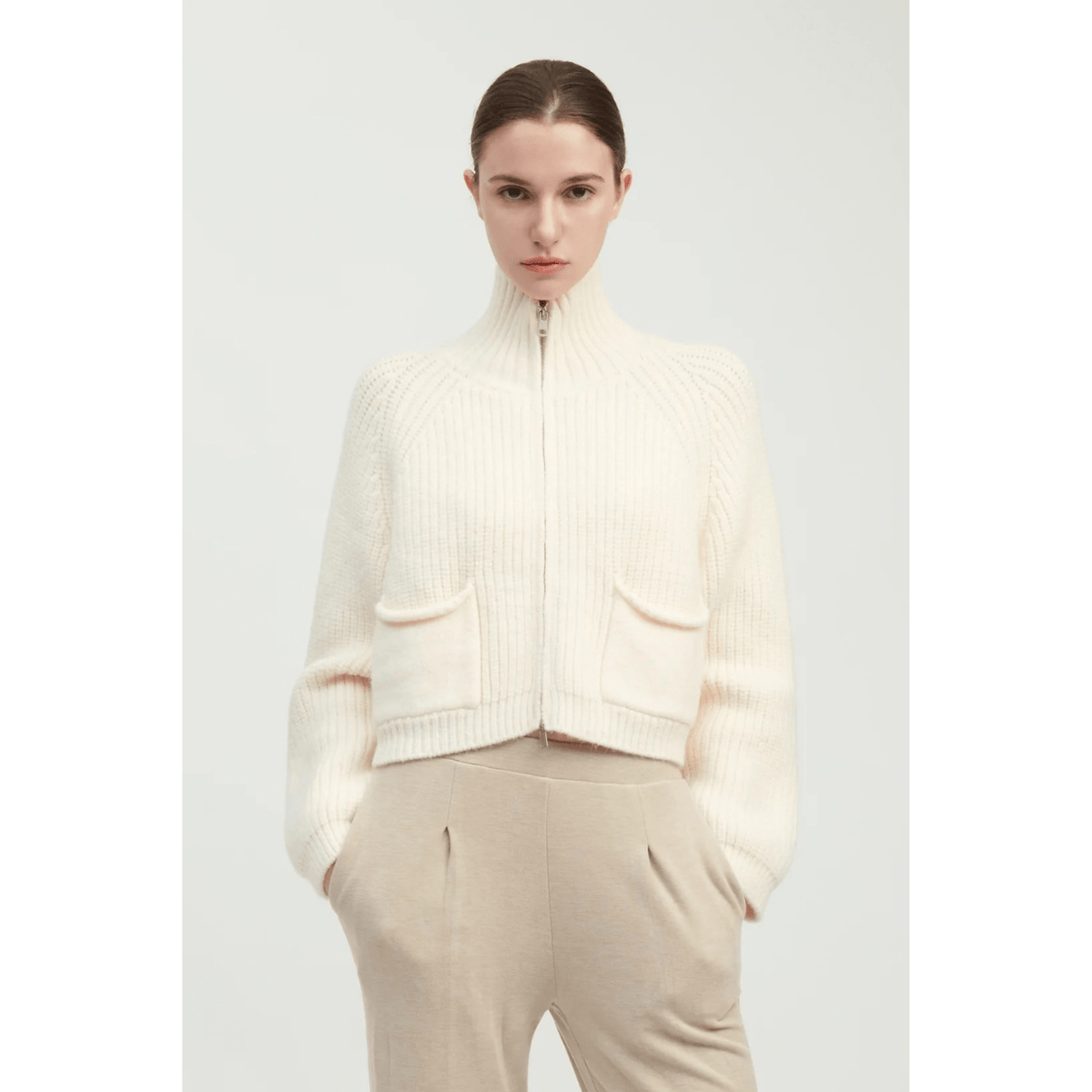 Pocket Detailed Crop Knit Jacket